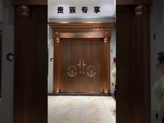 Cửa quay, cửa ngoài trục, portapivt